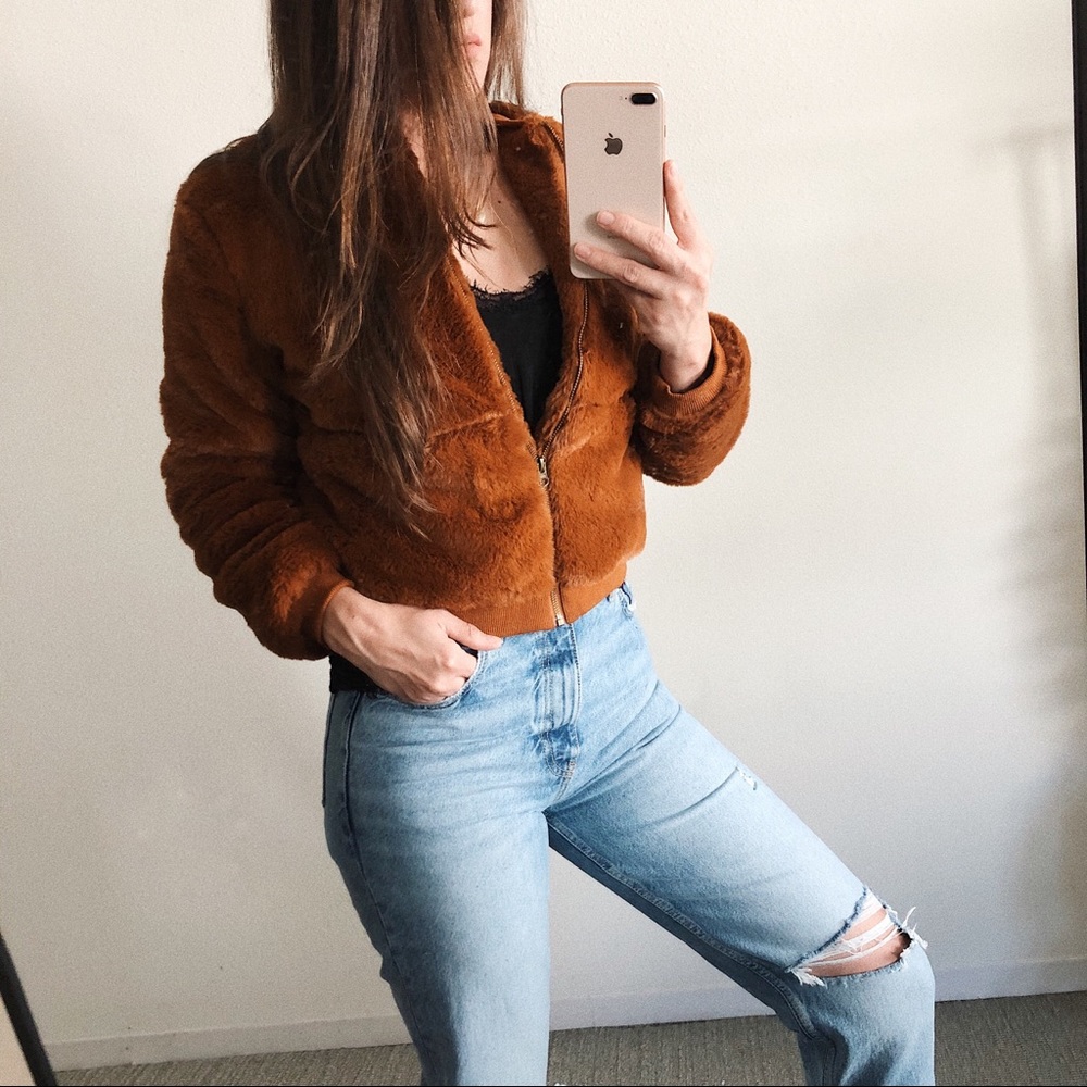 Last One L* ⚡️ JACKET | CROPPED FURRY - Picture 5 of 8